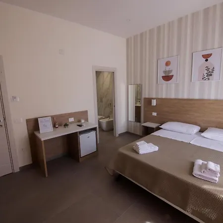 Dimora Savoia Bed & Breakfast