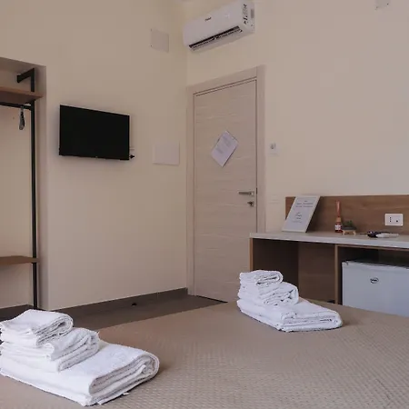 Dimora Savoia 3* Nápoly