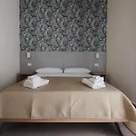 Dimora Savoia לינה וארוחת בוקר 4*