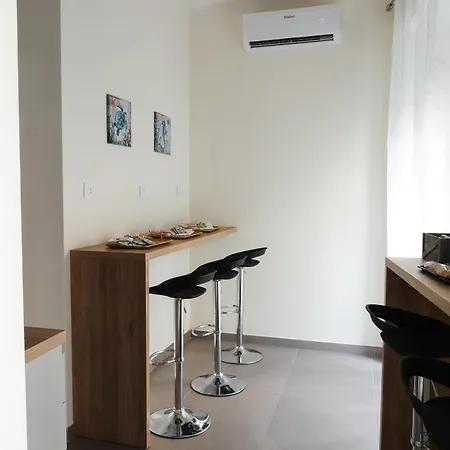 Alojamento de Acomodação e Pequeno-almoço Dimora Savoia