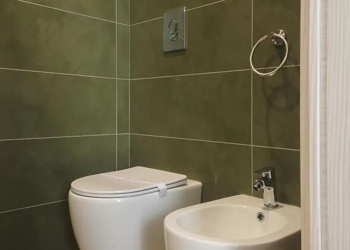 לינה וארוחת בוקר Dimora Savoia 4*