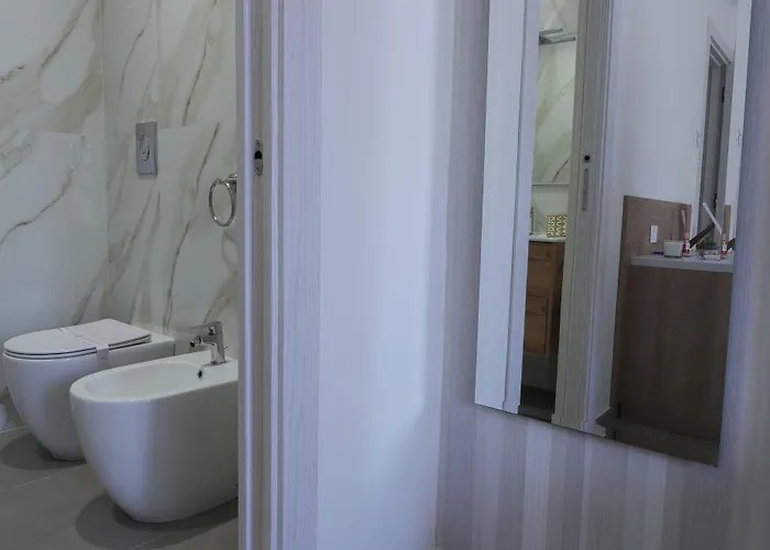 לינה וארוחת בוקר Dimora Savoia 4*